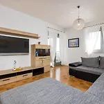 Dokic 3 Apartman Vrbnik (Primorje-Gorski Kotar)